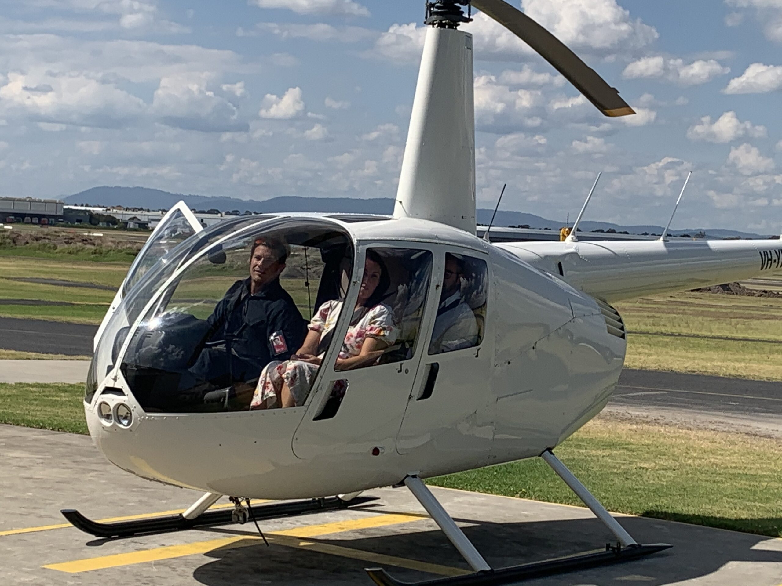 Melbourne City Sunset – 25 minute Bayside Scenic Helicopter Flight – Robinson R44