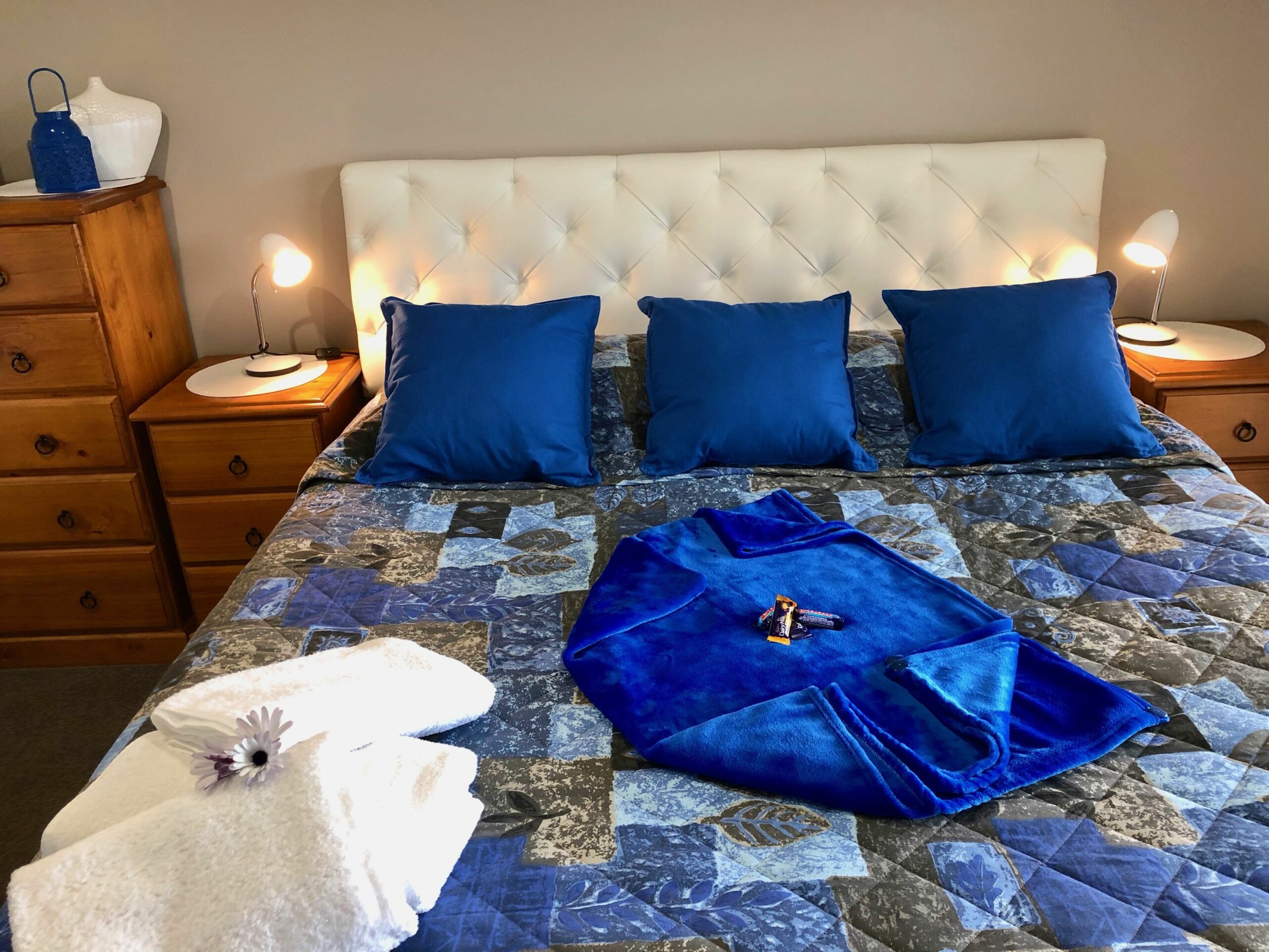 Tibooburra Bed & Breakfast Perth Hills WA