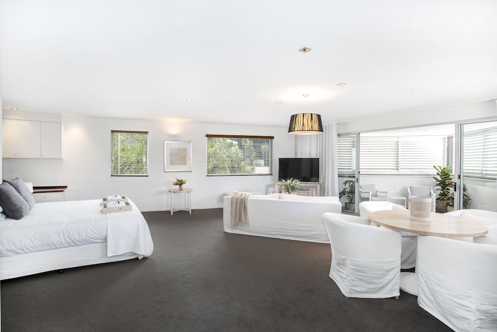 Bannisters by the Sea Mollymook