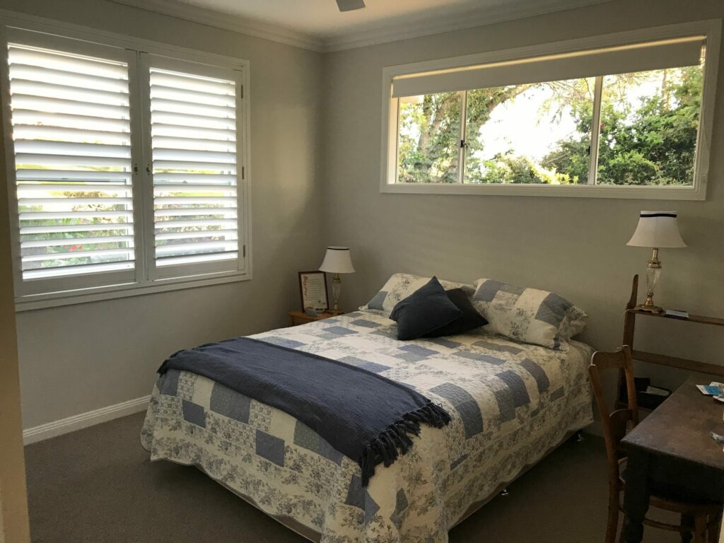 Jetty Splendour Guest Bedroom BnB with en-suite bathroom