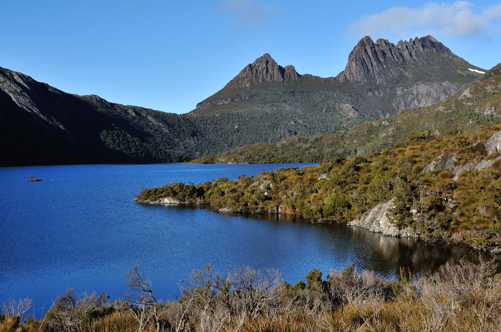 Dove-Lake-part-Cradle-Mountain-St-Clair